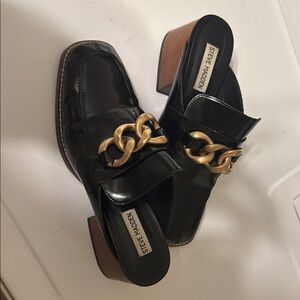 Steve Madden Black Loafers with Gold Chain